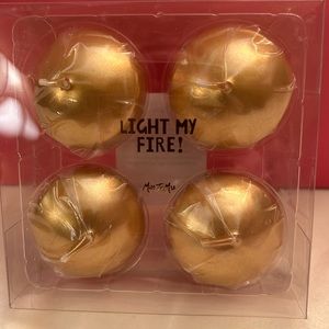🔥Brand New unscented floating gold candle set….4 candles A94